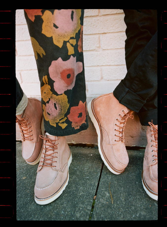 Red Wing 8208 Classic Moc Toe Dusty Rose Abilene Men's Special | Red ...