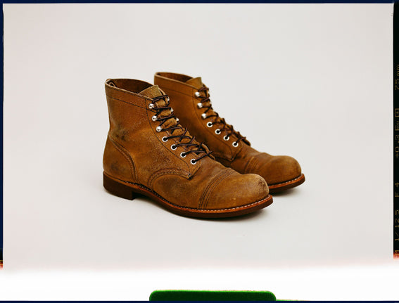 STIVALI MULESKINNER RED WING 8083 Iron Ranger Hawthorne, UK:9, EU:43, NUOVI CON ETICHETTE EUR STIVALI MULESKINNER RED WING 8083 Iron Ranger Hawthorne, UK:9, EU:43, NUOVI CON ETICHETTE EUR