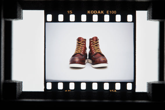 Red Wing 875 EE Moc Toe Oro-Legacy Herren Stiefel Detail